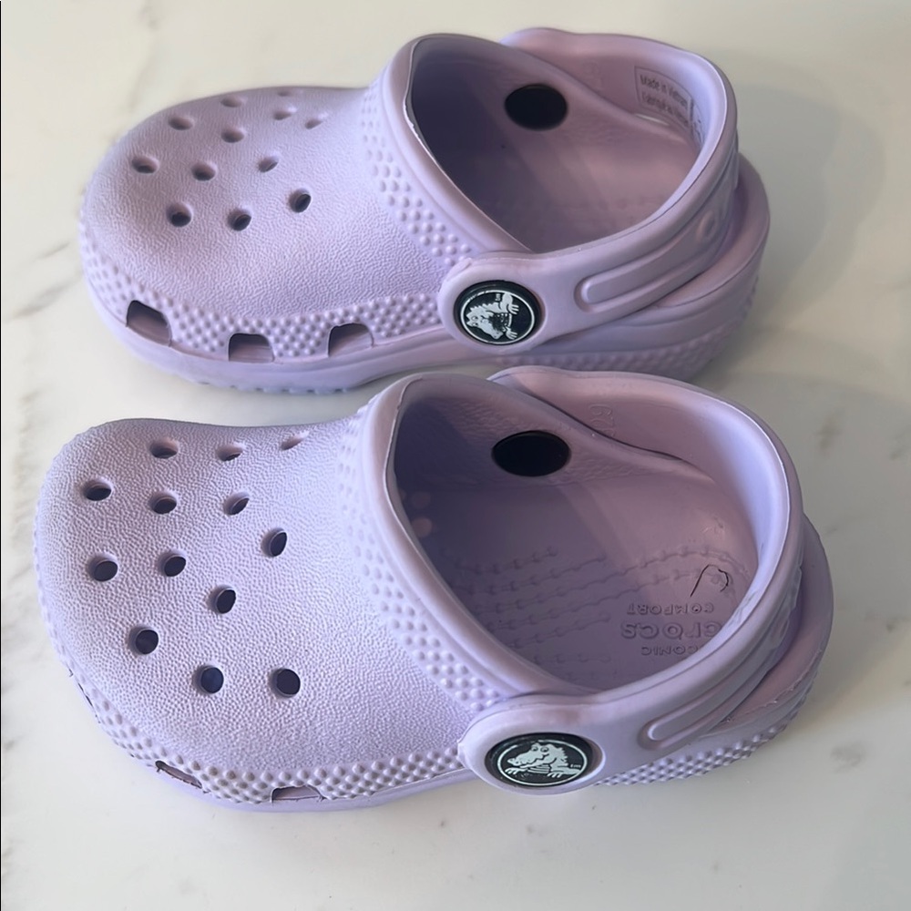 CROCS Purple Water Shoes with Ventilation and Rotating Heel Strap